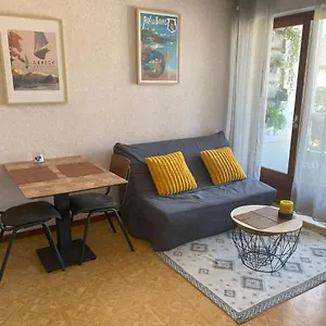 Paisible Studio Avec Agréable Loggia Et Vue Dégagée Aix-les-Bains